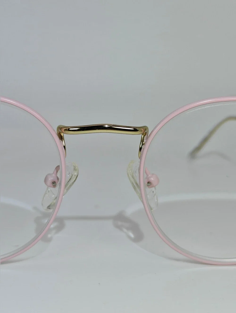 Wistful. Women's Pink Gold Round Metal Frame Glasses.